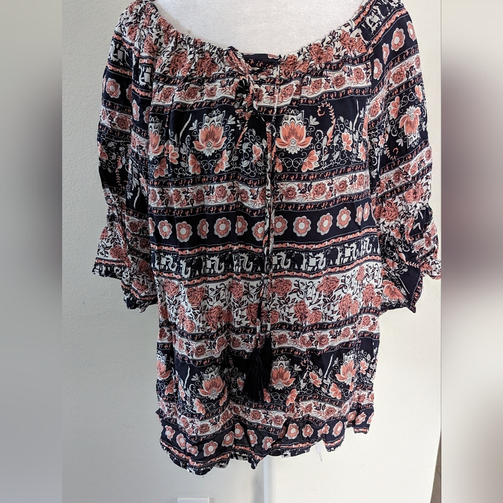 Bailey & Chloe blouse
